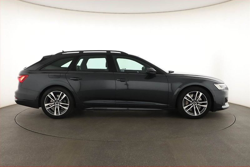 Audi A6 Allroad (2022) 55 TDI - fotka 6 z 20