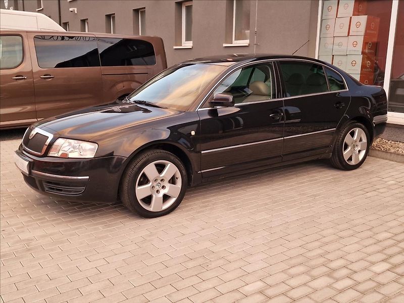 Škoda Superb 2.5 TDI  V6 120kW Elegance,ČR - fotka 6 z 46