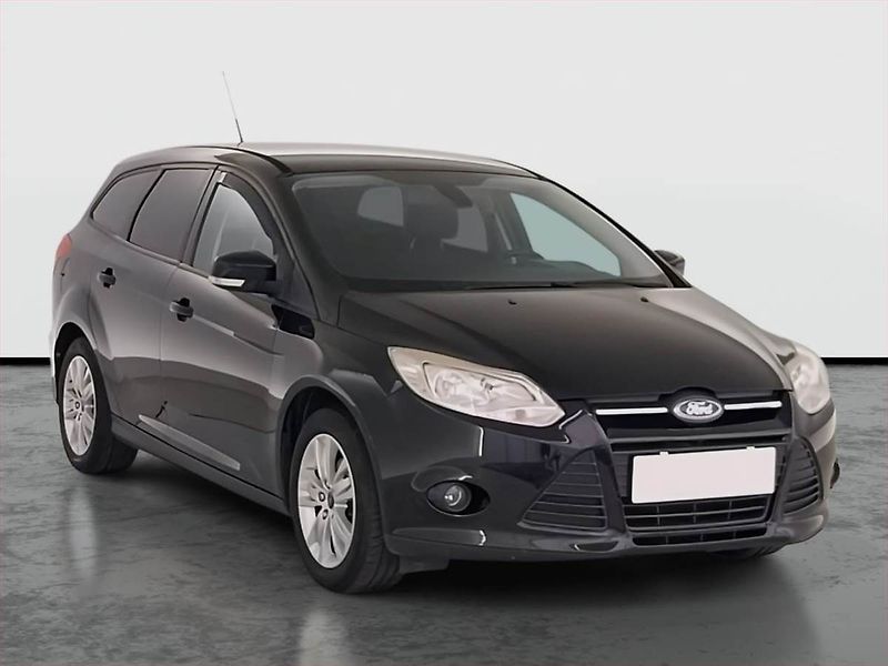 Ford Focus (2014) 1.6 i, Serv.kniha, Tempomat - fotka 1 z 20
