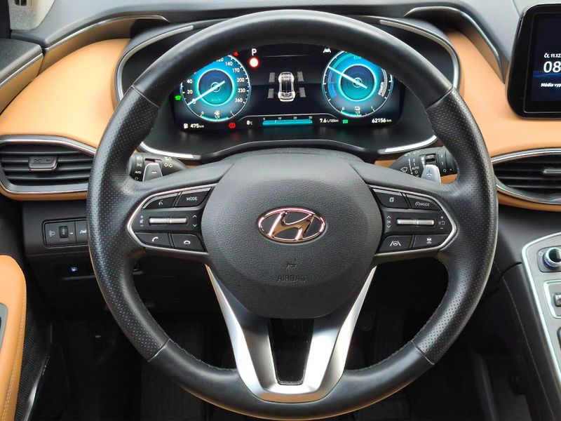 Hyundai Santa Fe (2022) Luxury 1.6 T-GDi PHEV 195kW, Č - fotka 10 z 30