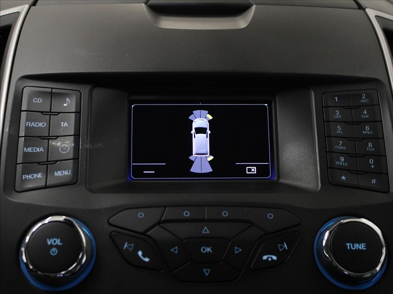 Ford S-MAX 1,5 EB 121kW 1.maj.ČR 7-míst - fotka 13 z 24