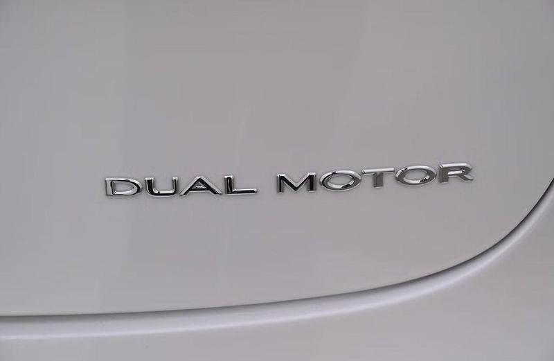 Tesla Model 3 LR AWD SoH 92% FSD - fotka 22 z 24