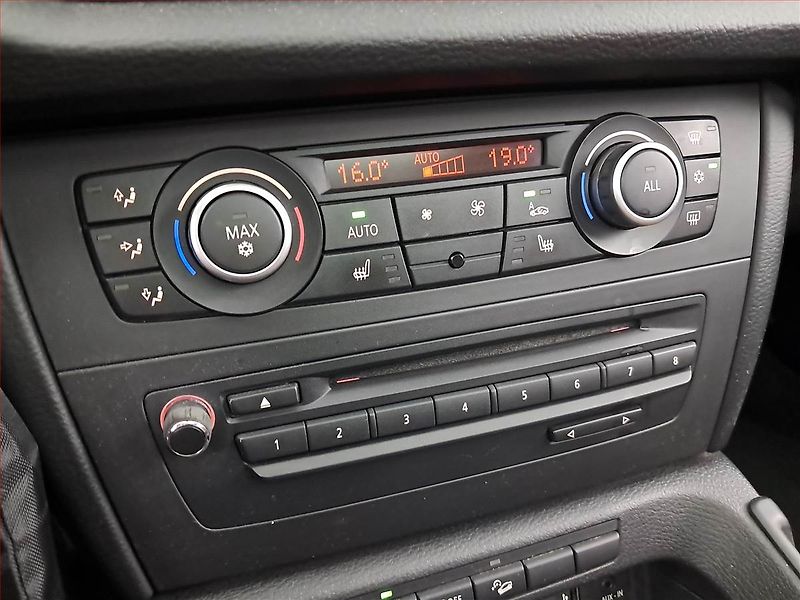 BMW X1 (2012) xDrive23d, 4X4, Automat, Navi - fotka 17 z 20