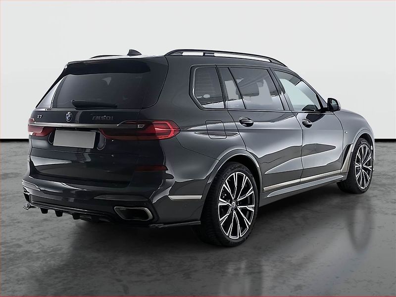 BMW X7 (2022) M50i - fotka 5 z 30