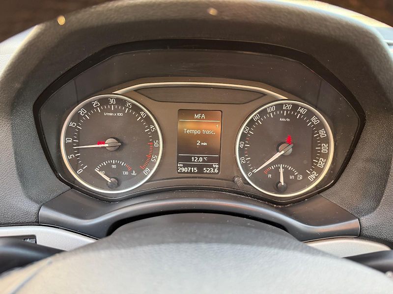 Škoda Octavia 1,6 TDI AMB bez koroze - fotka 12 z 12