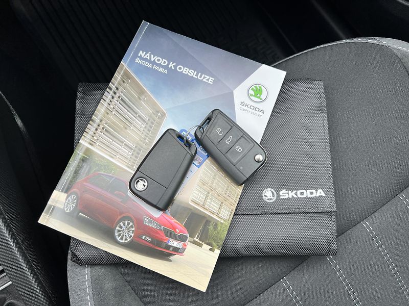 Škoda Fabia Style+ 1.0TSi KAMERA ČR 1.MAJ. - fotka 37 z 46