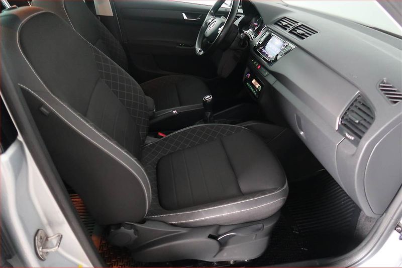 Škoda Fabia (2022) 1.0 TSI, ČR,1.maj, Serv.kniha - fotka 9 z 17
