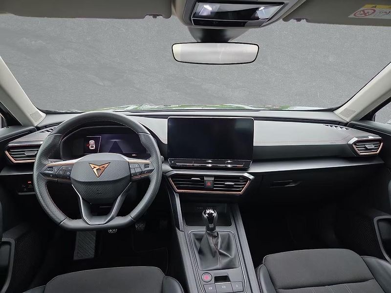 Cupra Formentor 1.5TSI 110kW DCC 1.Maj DPH - fotka 3 z 3