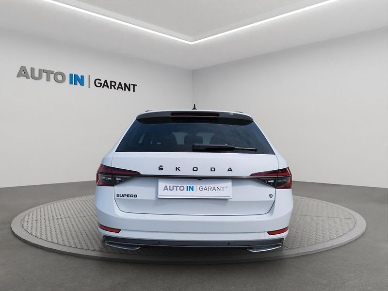 Škoda Superb (2023) SportLine 2.0 TDI 110kW DSG, Č - fotka 6 z 30
