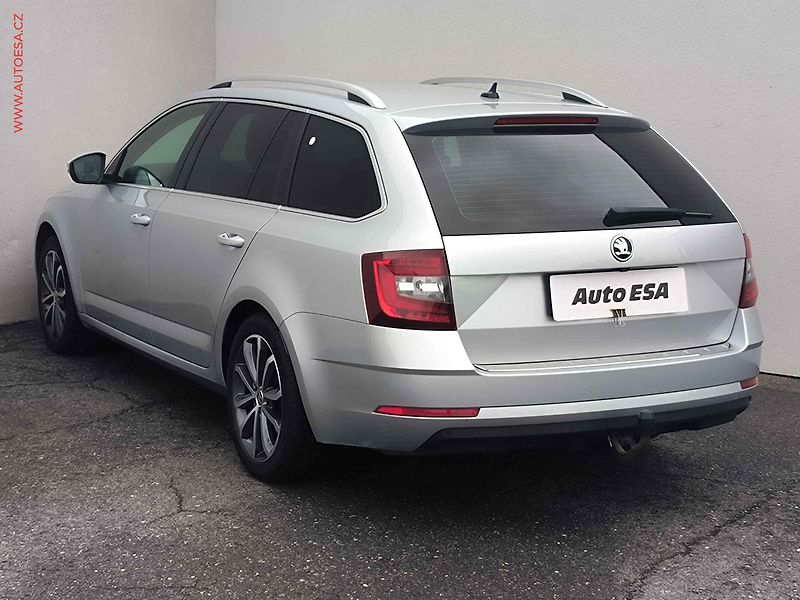 Škoda Octavia (2019) 2.0 TSi, Style, DSG, LED, TZ - fotka 6 z 24