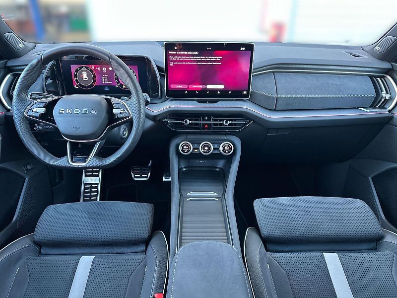 Škoda Kodiaq (2025) 2.0 TDI 4x4 DSG Sportline - fotka 5 z 40