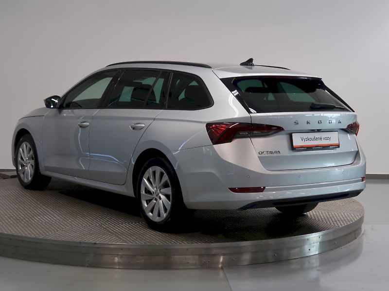 Škoda Octavia (2024) FRESH PLUS 1.5TSI 110KW ZÁRUKA - fotka 7 z 37