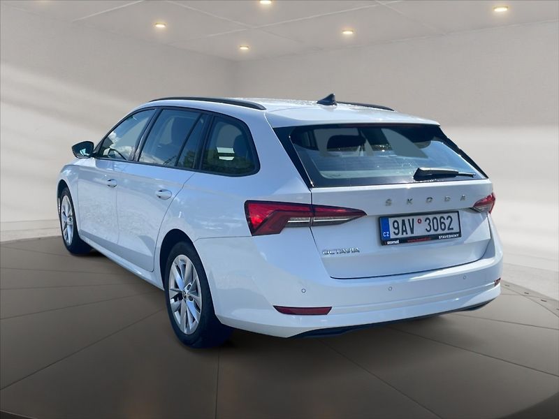Škoda Octavia 1,5 TSI 110 Ambition - fotka 4 z 11