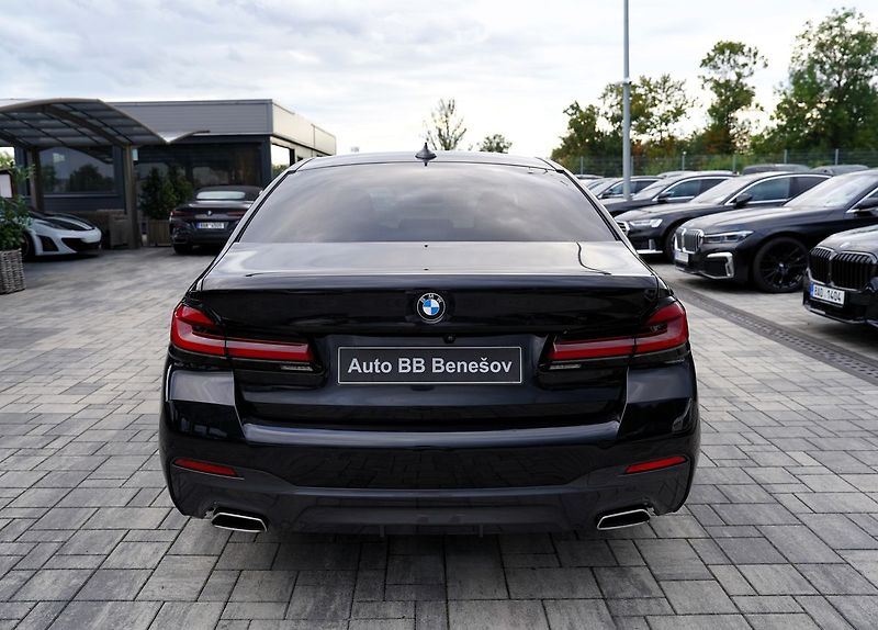 BMW Řada 5 540i xDrive/Lasery,HUD/335PS - fotka 5 z 45