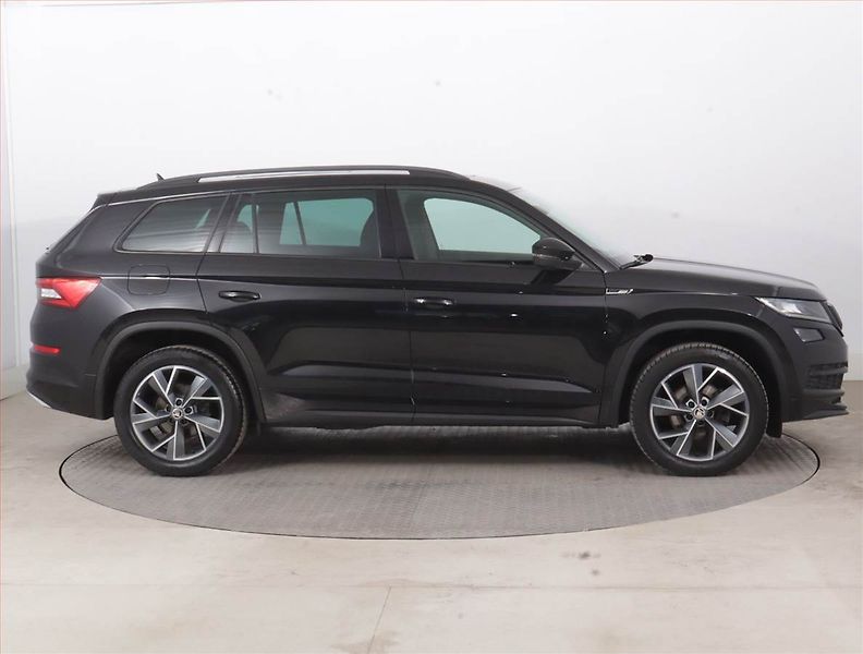 Škoda Kodiaq (2021) Sportline 1.5 TSI - fotka 6 z 19
