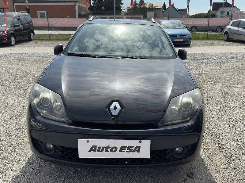 Renault Laguna (2010) 2.0d, ČR, Navi, xenon - fotka 2 z 19