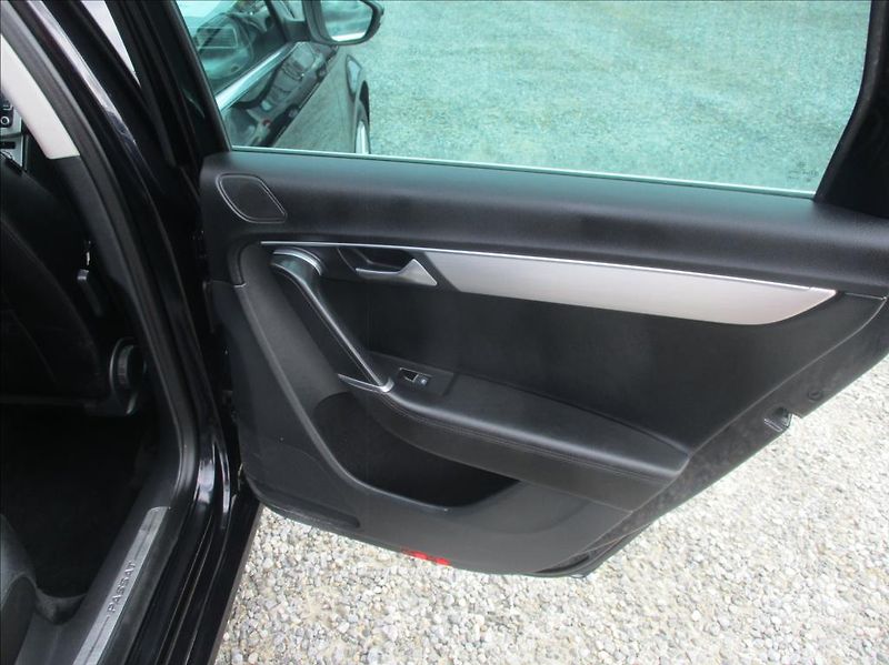 Volkswagen Passat 2,0 TDI,Highline,DSG,4x4,CZ, - fotka 12 z 47