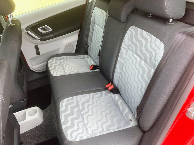 Škoda Fabia Combi 1,2 HTP (51kW)*KLIMA* - fotka 15 z 16