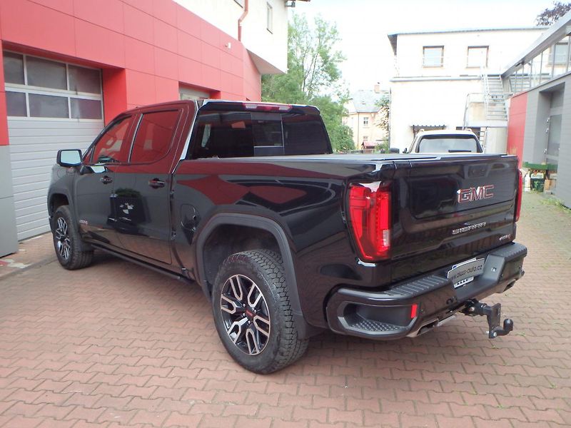 GMC Sierra (2022) 1500 AT4 6.2 V8 - fotka 5 z 30