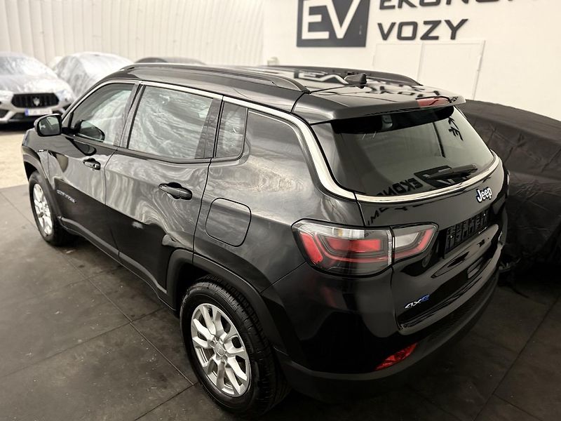 Jeep Compass (2021) 1.3 T4 PHEV 190CV, 4X4,ZÁRUKA - fotka 51 z 75