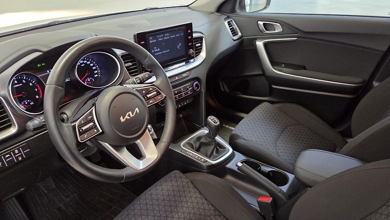 Kia Ceed - fotka 5 z 6