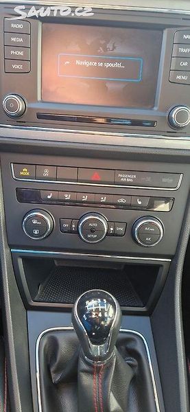 Seat Leon (2015) 2.0 /110kW - fotka 5 z 7