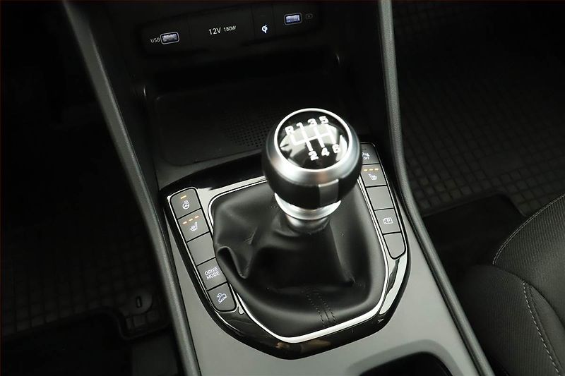 Hyundai Tucson (2023) Smart 1.6 T-GDI 48V MHEV - fotka 11 z 13