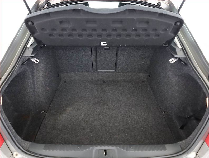 Škoda Octavia (2008) Elegance 1.6, Serv.kniha - fotka 15 z 16
