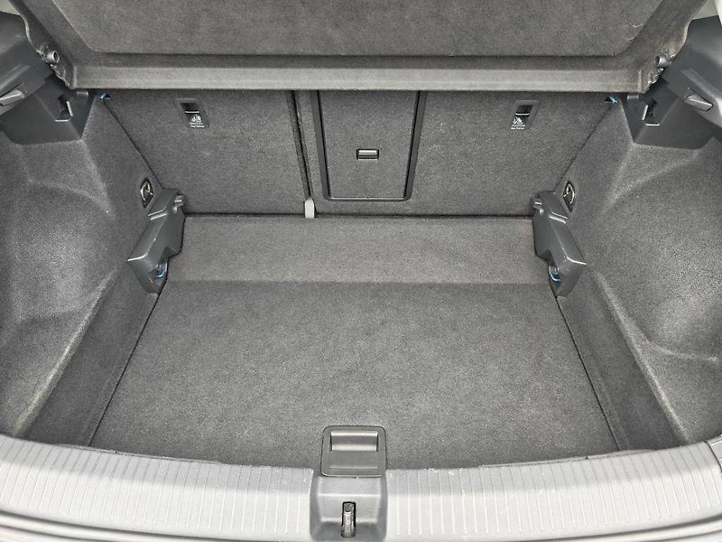 Volkswagen T-Roc Life 6G 1,0TSI - fotka 22 z 22