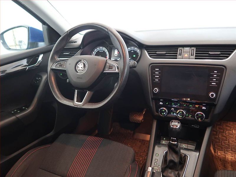 Škoda Octavia (2019) Style 1.6 TDI, Automat, Navi - fotka 7 z 14