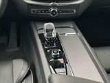 Volvo XC60 2,0 B4 A8 Ultimate Dark - náhled 11