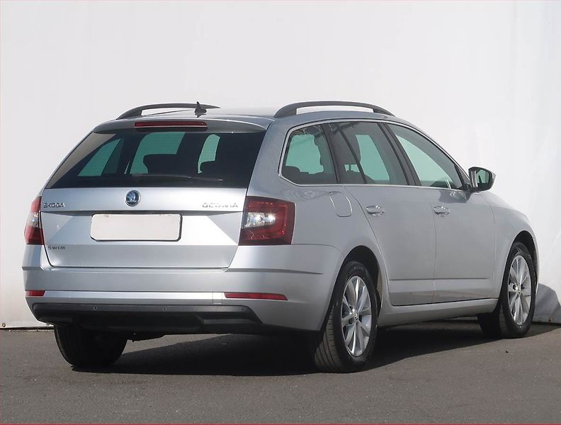 Škoda Octavia (2017) Style 1.6 TDI, Serv.kniha - fotka 5 z 22