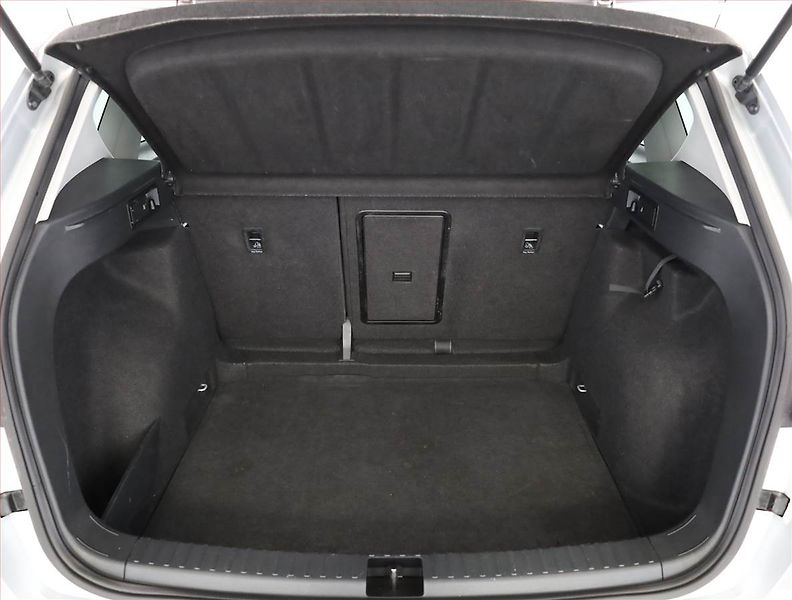Seat Ateca (2019) 1.6 TDI, Automat, Navi - fotka 18 z 19