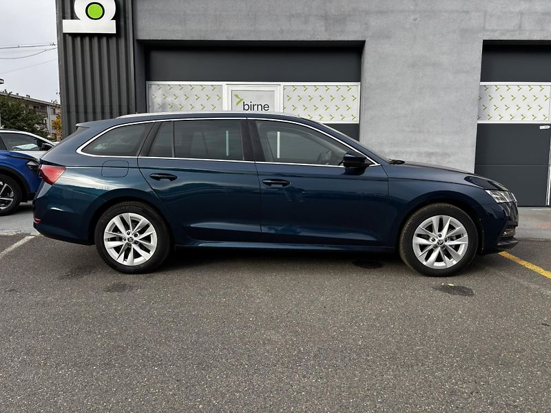 Škoda Octavia (2023) Combi Style 2.0 TDI (110 kW)  - fotka 2 z 12