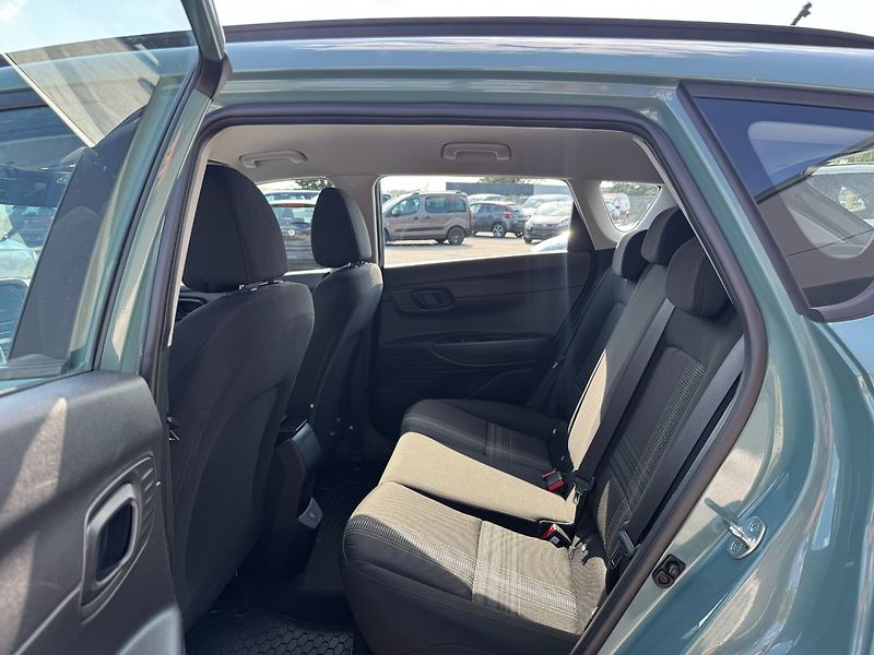 Hyundai Bayon (2022) 1.2i 62kW Comfort Club - fotka 13 z 29