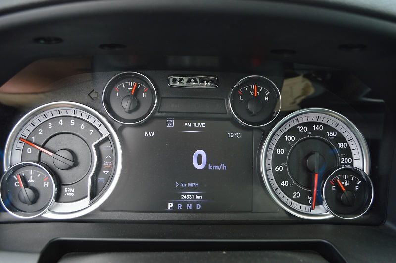 Dodge RAM 1500 1500 5.7 HEMi LPG TOP! - fotka 7 z 13