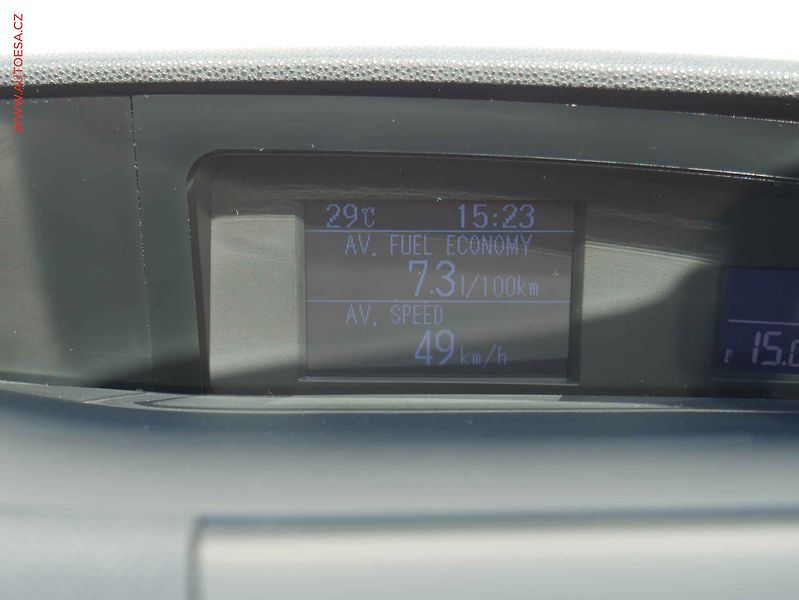 Mazda 3 (2012) 1.6 16V, AC, park.asist - fotka 17 z 22