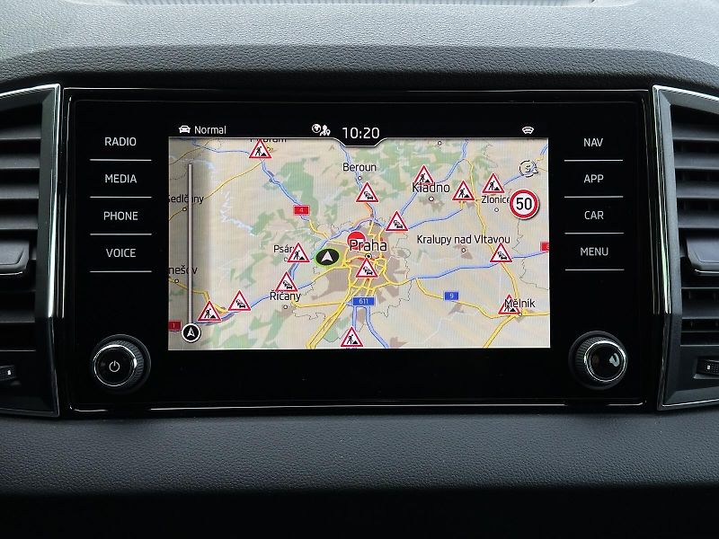 Škoda Karoq 2.0TDi 4x4 DSG 150PS TOP & Sel - fotka 36 z 49