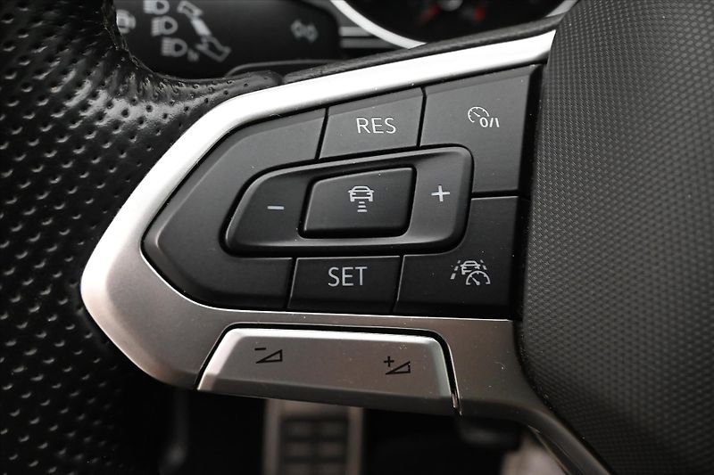 Volkswagen Passat 2,0 TDI 147kW Alltrack DSG 4Mo - fotka 24 z 32