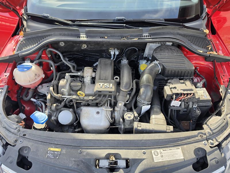 Škoda Rapid 1.2 TSI 6ti rychlostní  - fotka 8 z 17