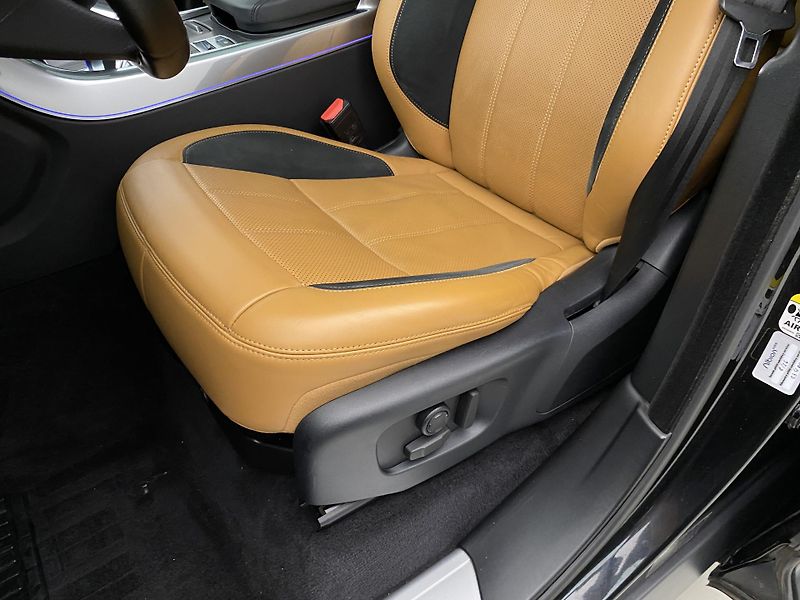 Land Rover Range Rover Sport 3.0 SDV6 HSE AWD - fotka 23 z 53