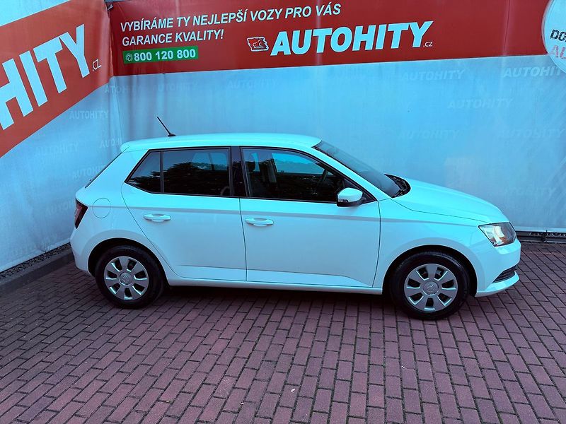 Škoda Fabia 1.0 MPi Ambition - fotka 5 z 24
