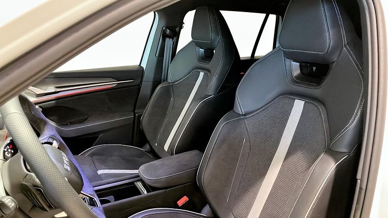 Škoda Kodiaq iV Sportline Pano HuD Canton T - fotka 8 z 13