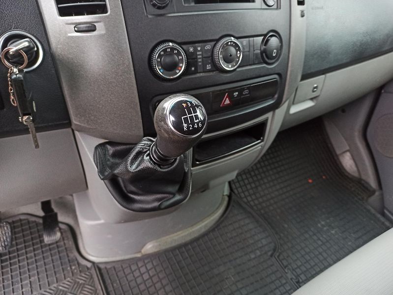 Volkswagen Crafter 2.0TDI 100kW DOUBLE CAB 2.MAJ. - fotka 17 z 24
