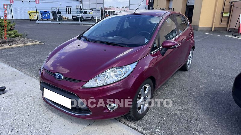 Ford Fiesta (2009) 1.4Ti-vct, AC, výhřev sed - fotka 1 z 3