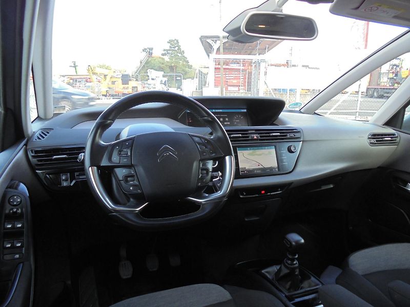Citroën C4 SpaceTourer (2019) 1.5 HDI- 7. MÍST - fotka 8 z 14