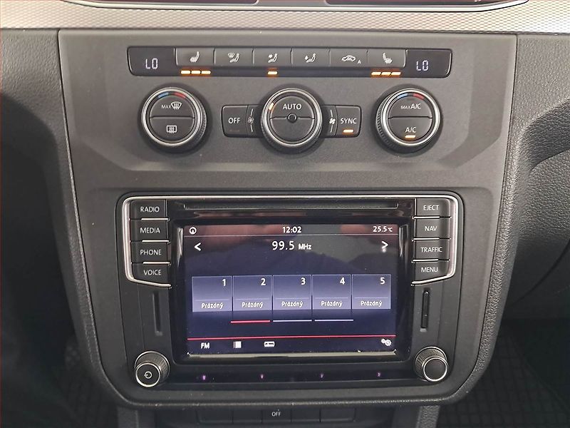 Volkswagen Caddy (2017) 2.0 TDI, 7Míst - fotka 12 z 17