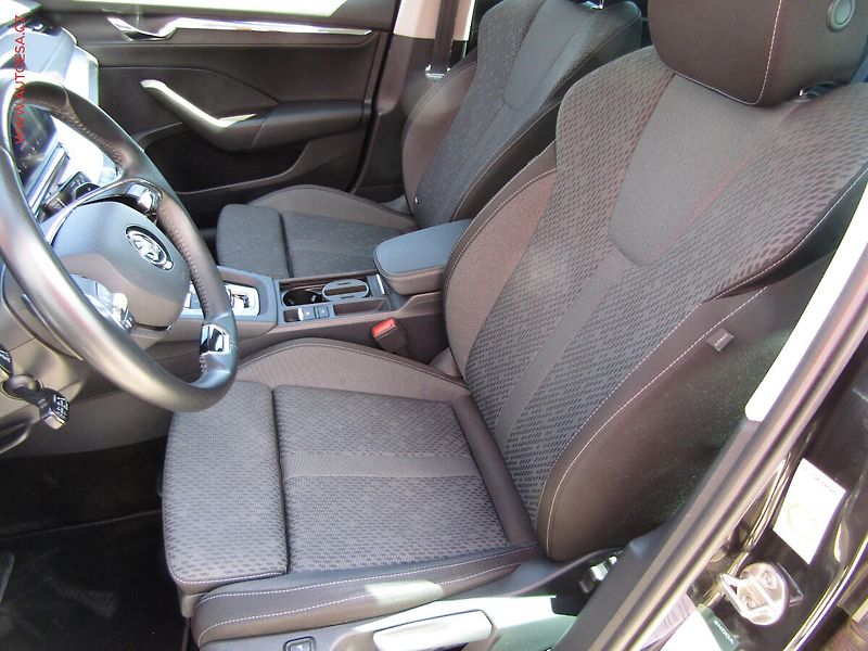Škoda Octavia (2022) 2.0 TDi, Style, DSG, TZ - fotka 9 z 25