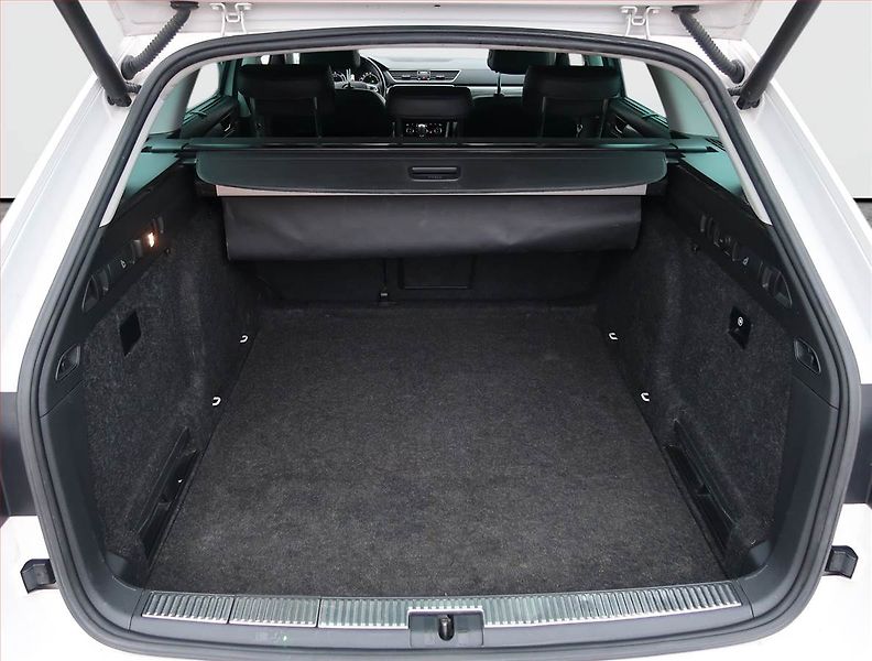 Škoda Superb (2018) 2.0 TDI, 4X4, Automat, Kůže - fotka 14 z 24