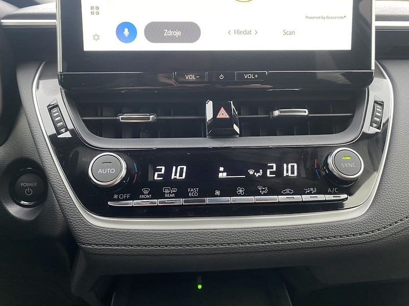 Toyota Corolla Cross 1,8 Hybrid MC25 Style - fotka 22 z 25